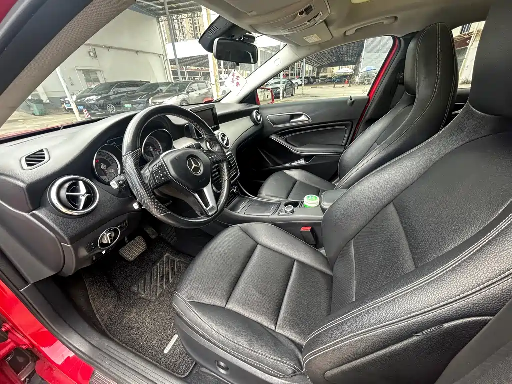 Mercedes-Benz GLA — миниатюра 9
