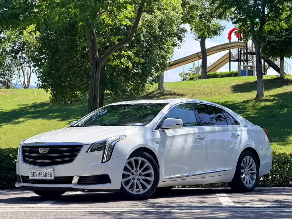 Cadillac XTS — миниатюра 2
