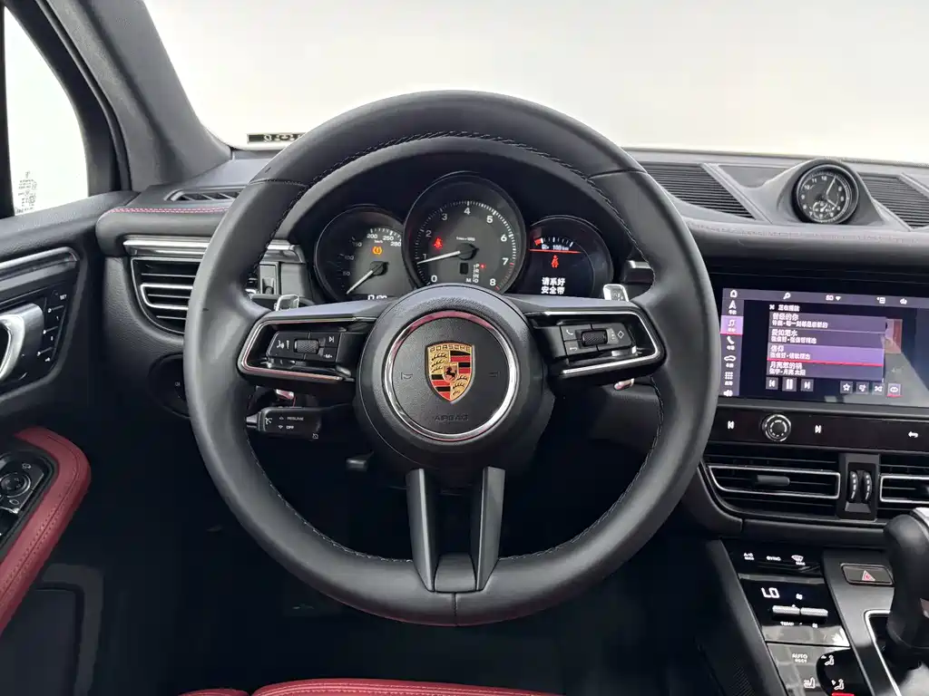 Porsche Macan — миниатюра 18