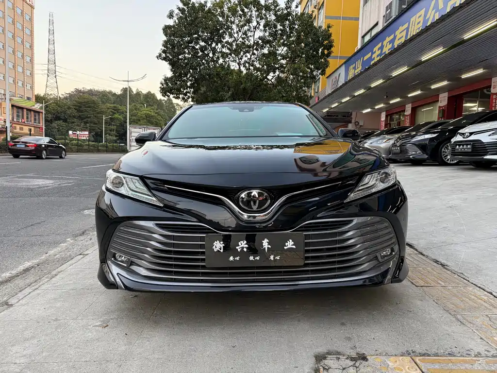 Toyota Camry 2019 2.5G Luxury V