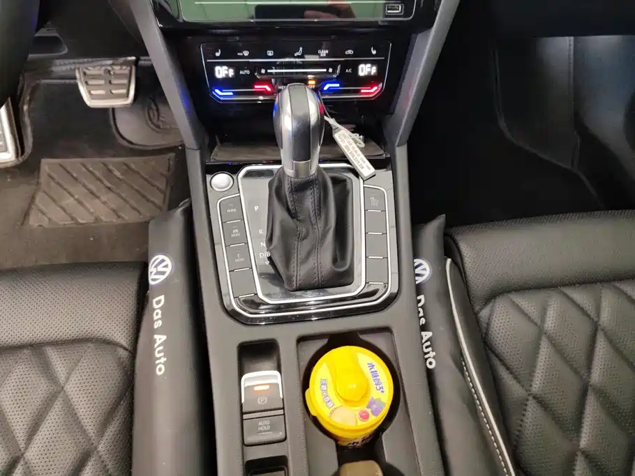 Volkswagen Magotan PHEV — миниатюра 16