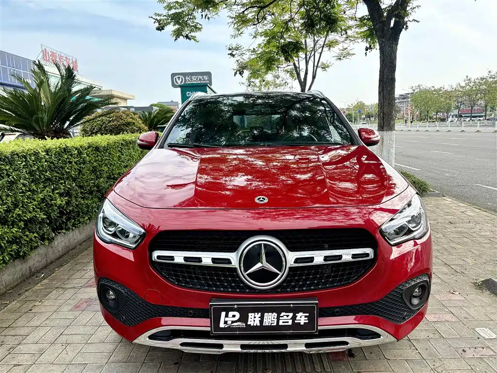 Mercedes-Benz GLA 2023