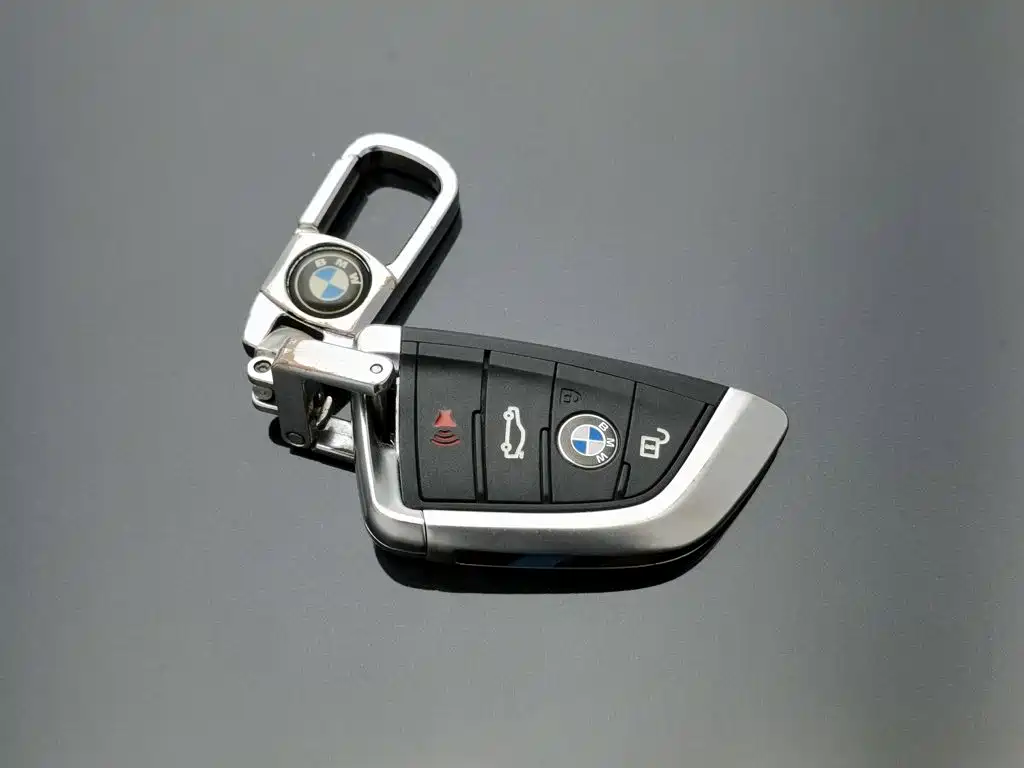 BMW 5 Series — миниатюра 19