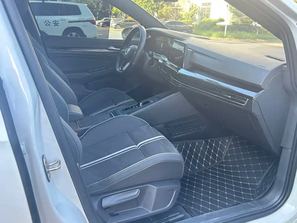 Volkswagen Golf — миниатюра 13