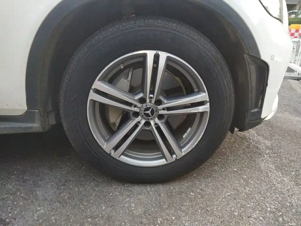 Mercedes-Benz GLC — миниатюра 24
