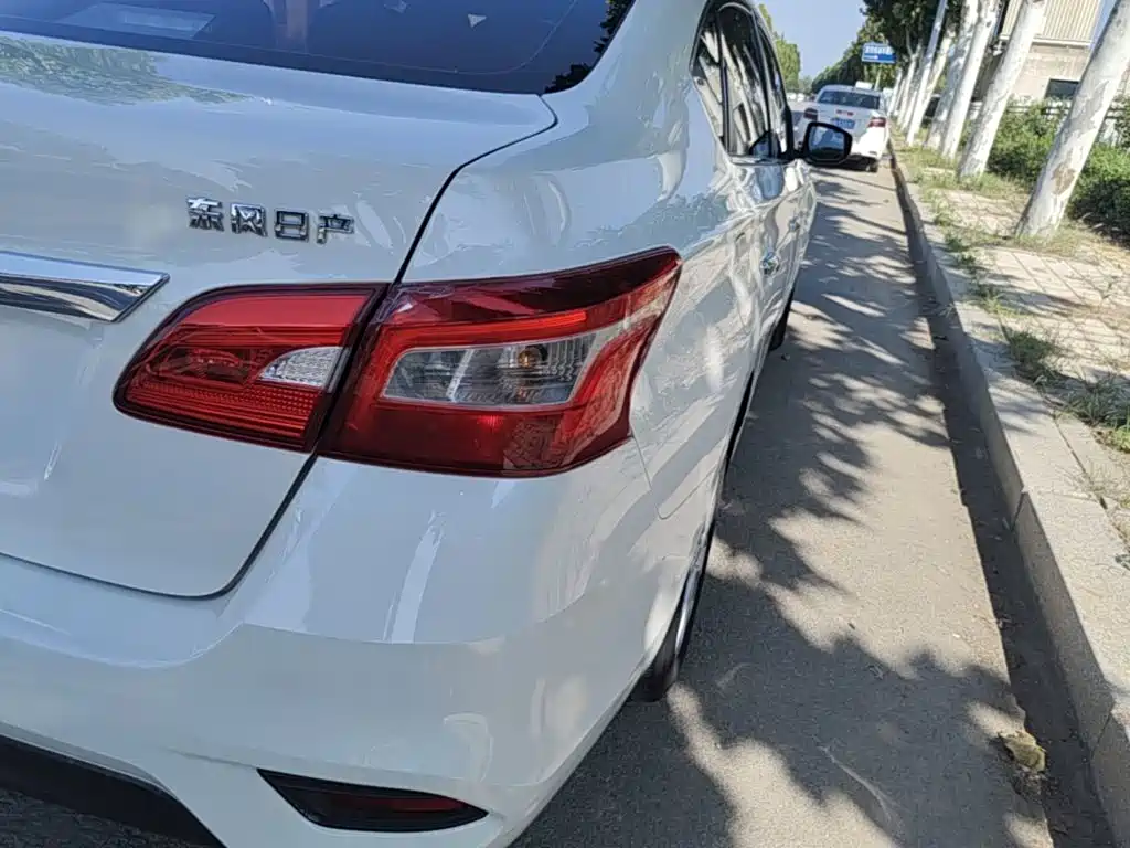 Nissan Sylphy — миниатюра 8