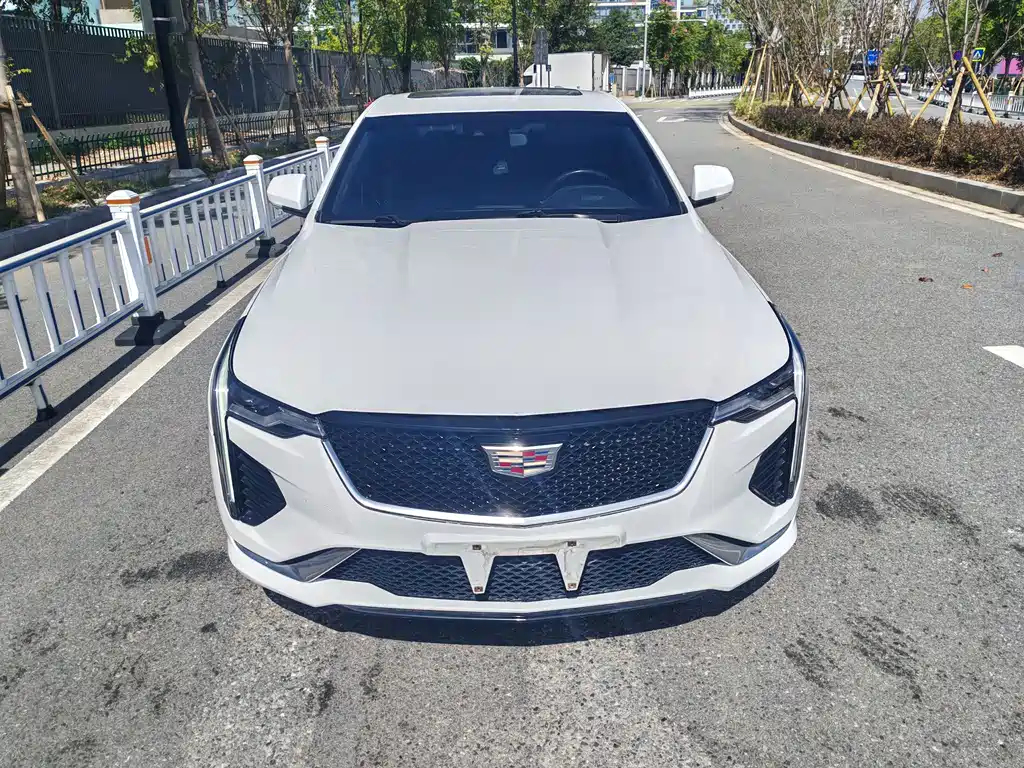 Cadillac CT4 — миниатюра 2