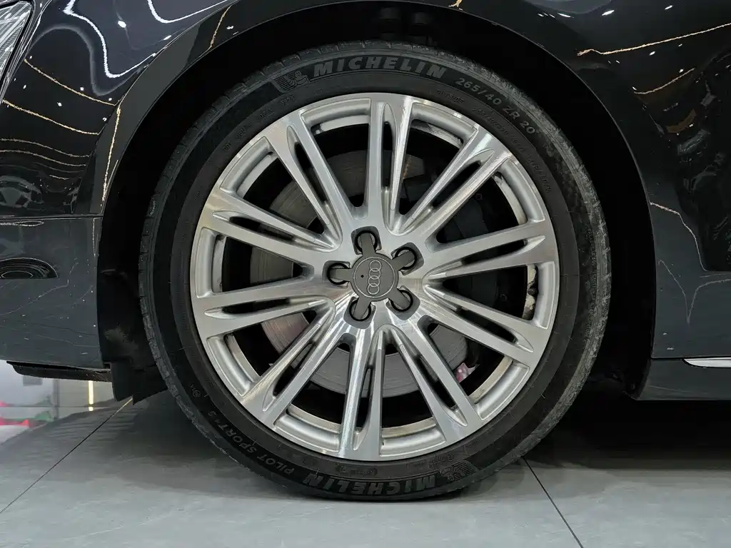 Audi A8 2014 A8L 6.3 FSI W12 quattro Flagship