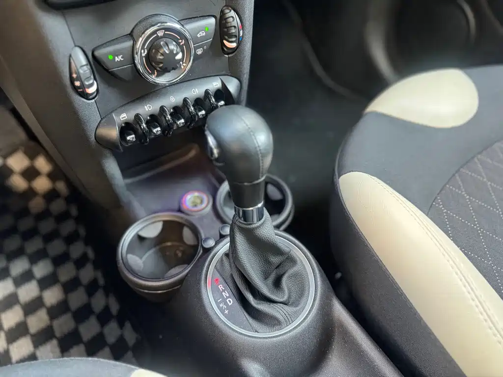 MINI Mini Clubman — миниатюра 6