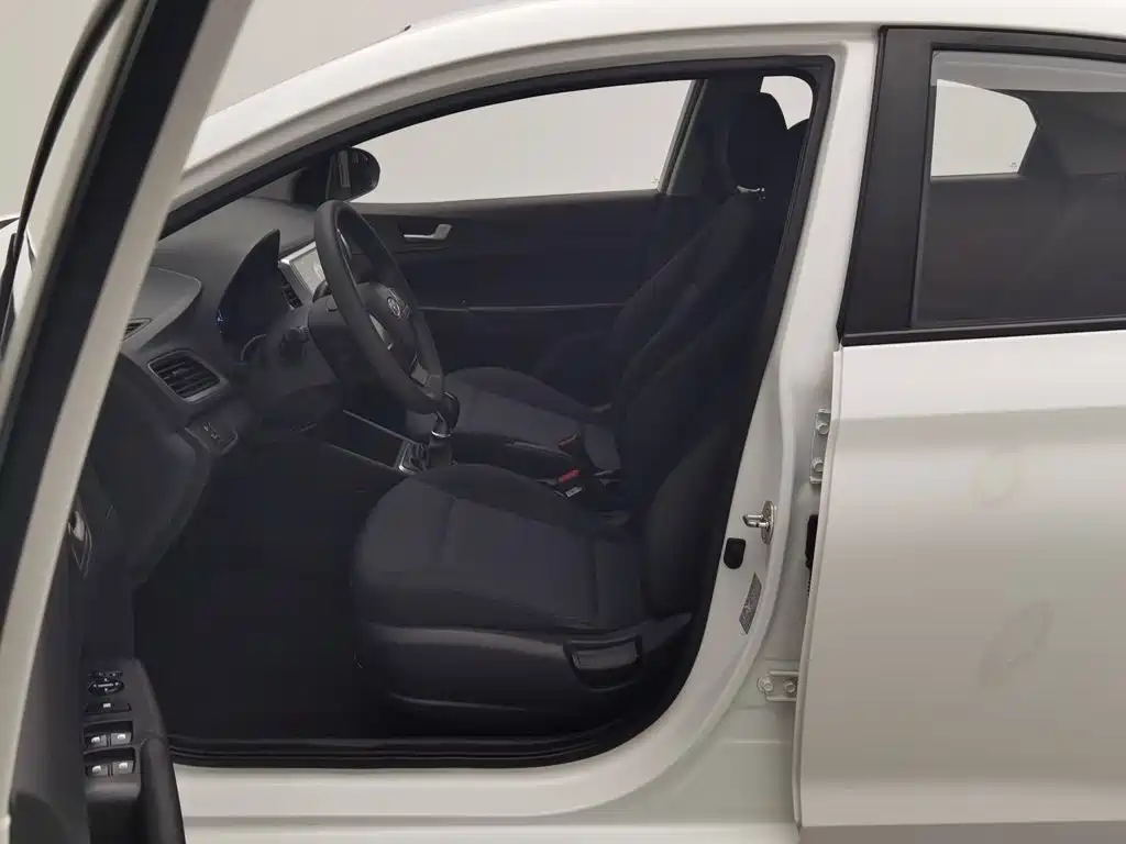 Hyundai Verna — миниатюра 10