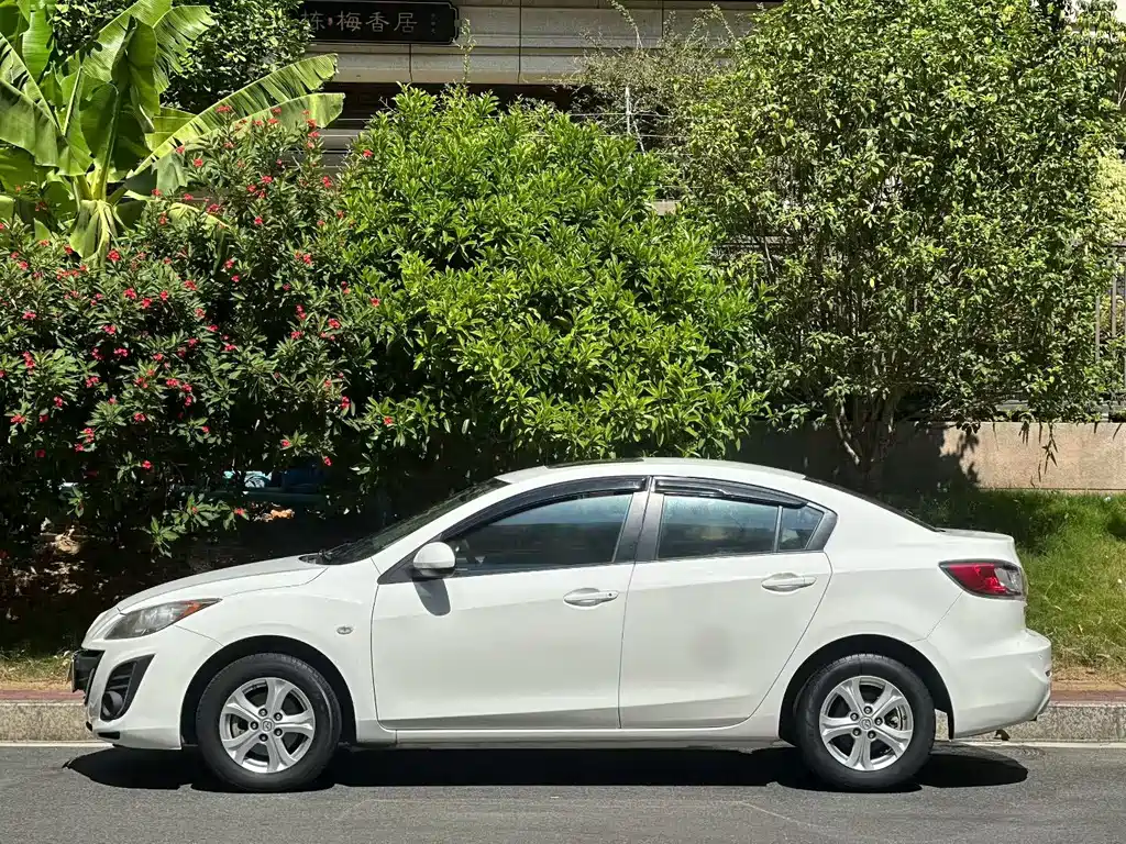 Mazda 3 Xingcheng — миниатюра 5