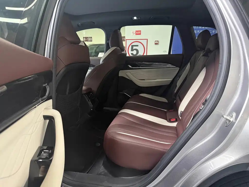 Geely Xingyue L — миниатюра 17