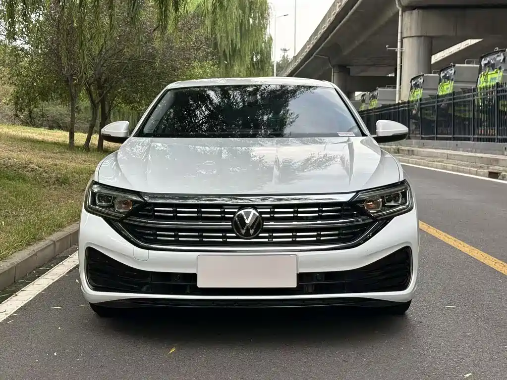 Volkswagen Sagitar — миниатюра 2