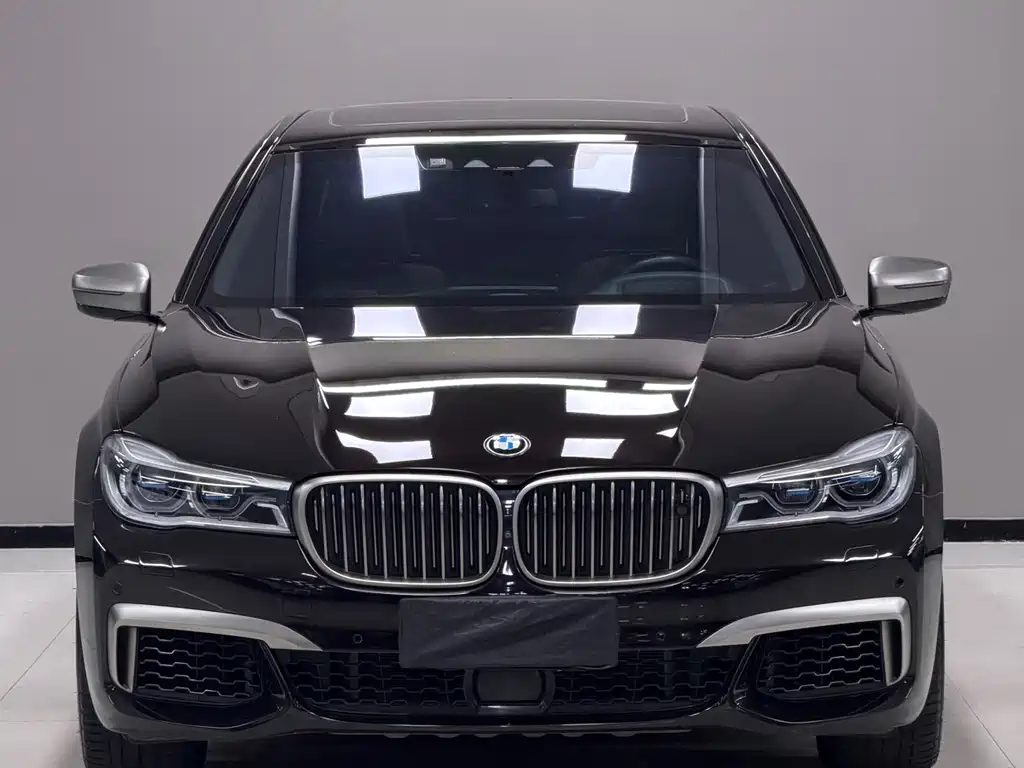 BMW 7 Series 7 2018 M760Li xDrive