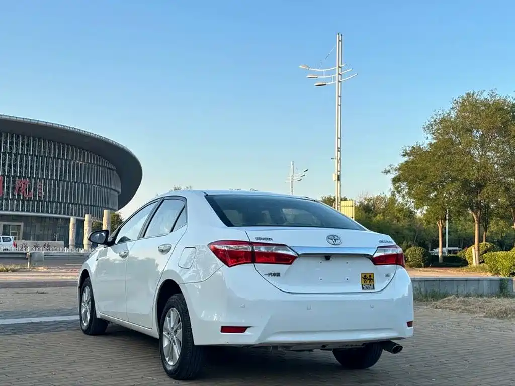 Toyota Corolla — миниатюра 6