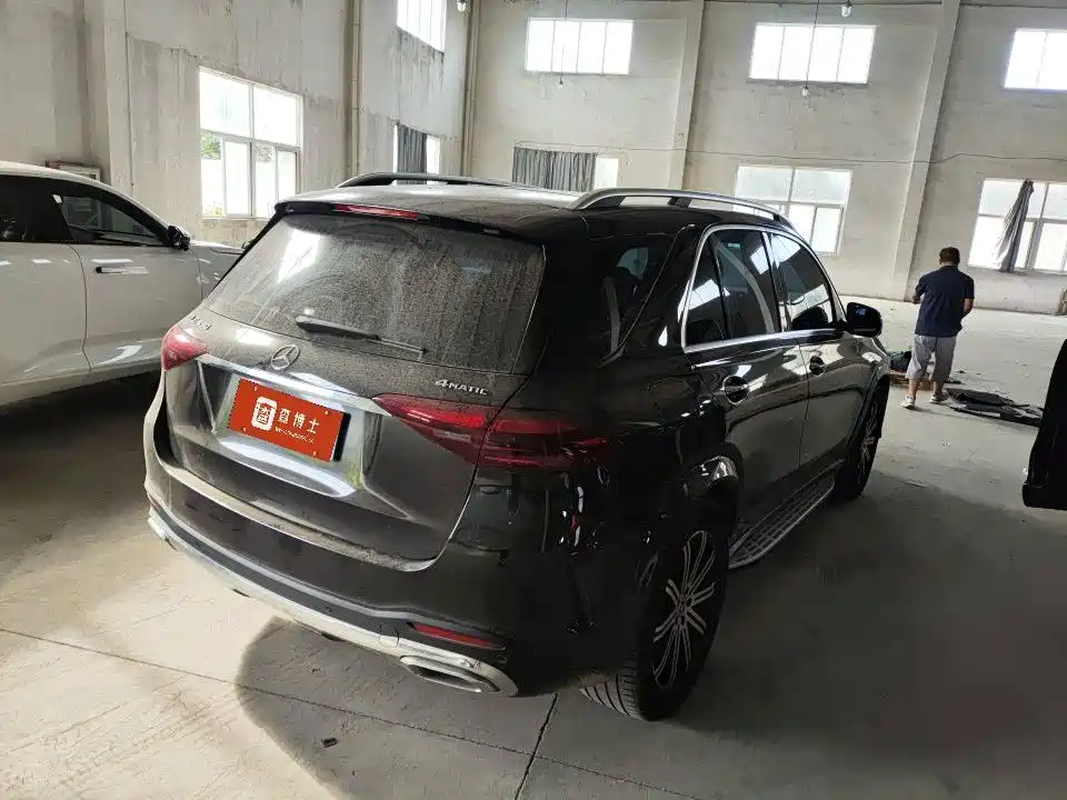 Mercedes-Benz GLE (Import) — миниатюра 6