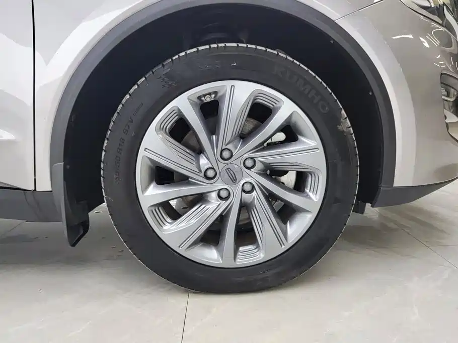 Geely Jia Ji — миниатюра 6