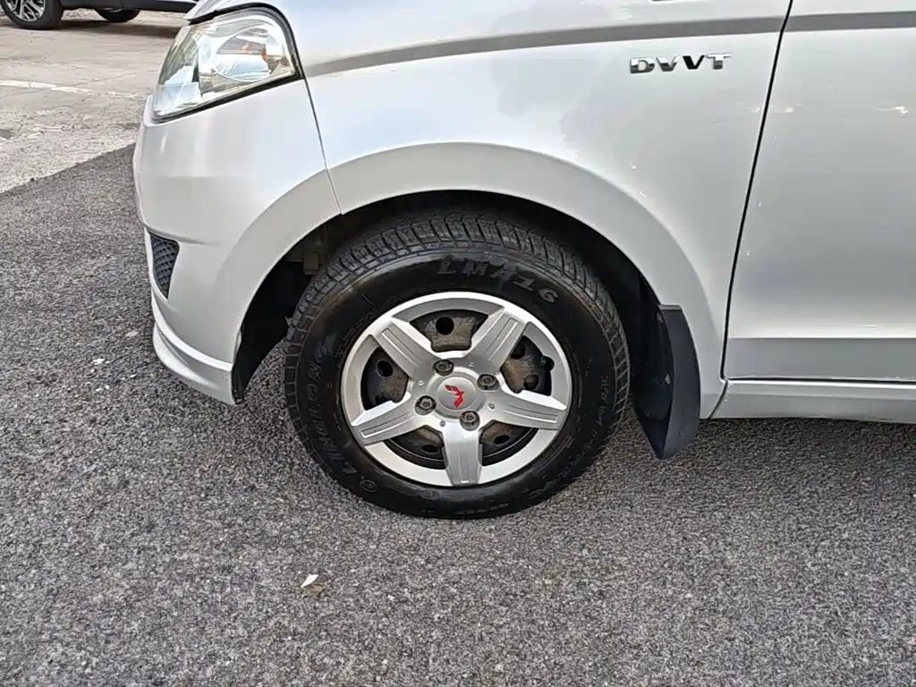 Wuling Hongguang — миниатюра 23
