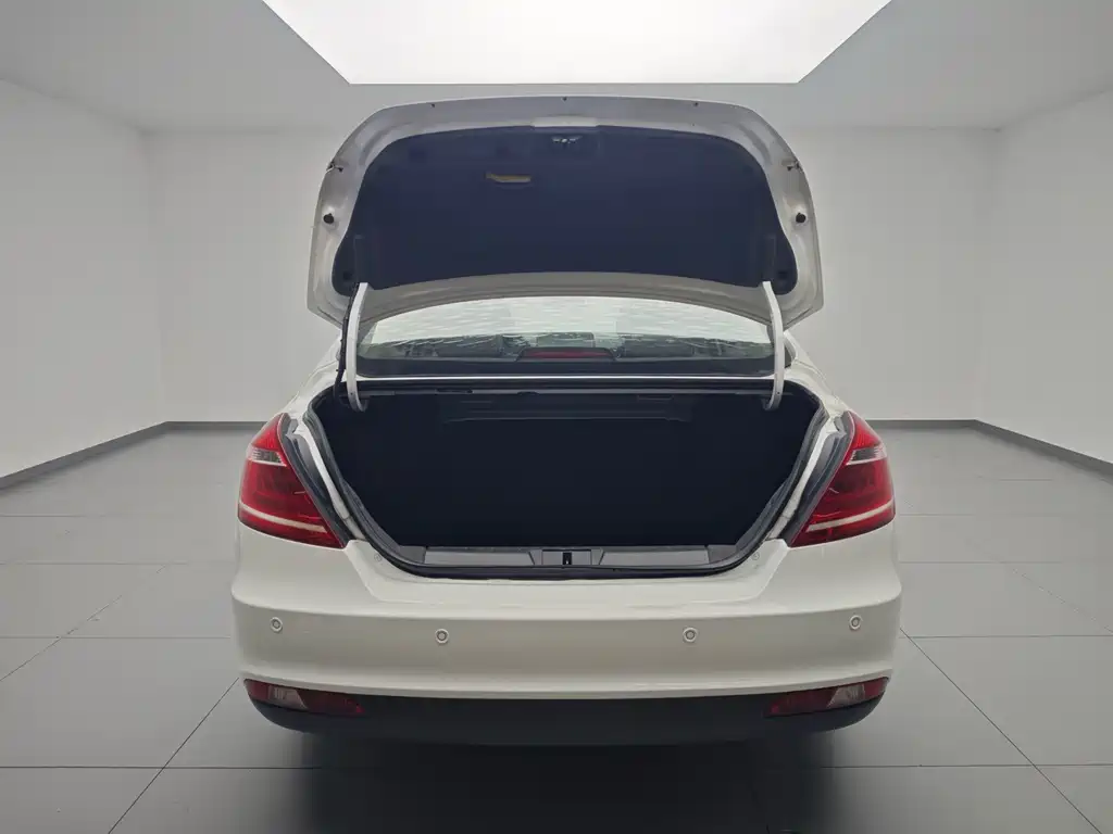Geely Emgrand — миниатюра 9