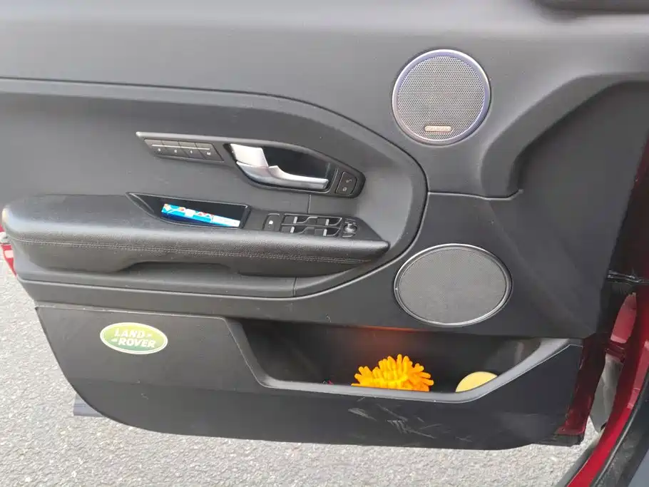 Land Rover Evoque — миниатюра 7