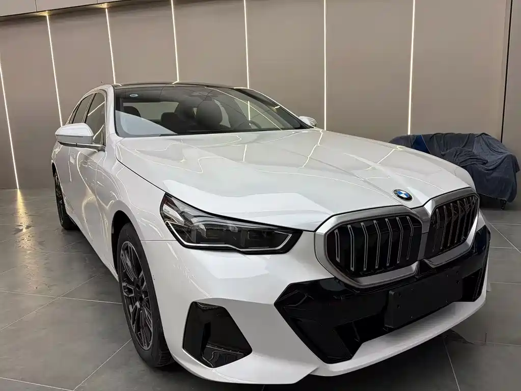 BMW 5 Series 5 2026 530Li Lead M Sport