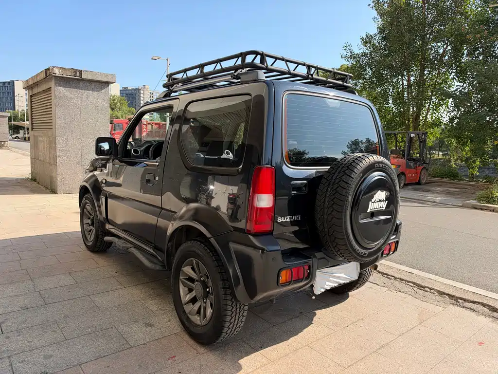 Suzuki Jimny — миниатюра 6