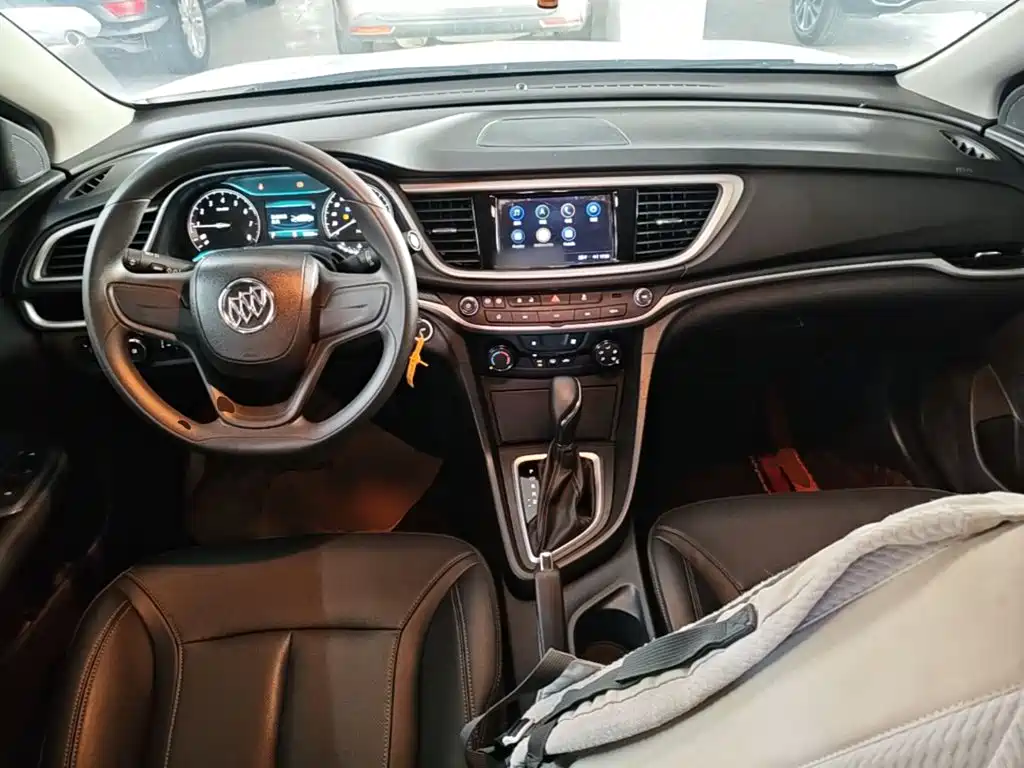 Buick Excelle — миниатюра 10