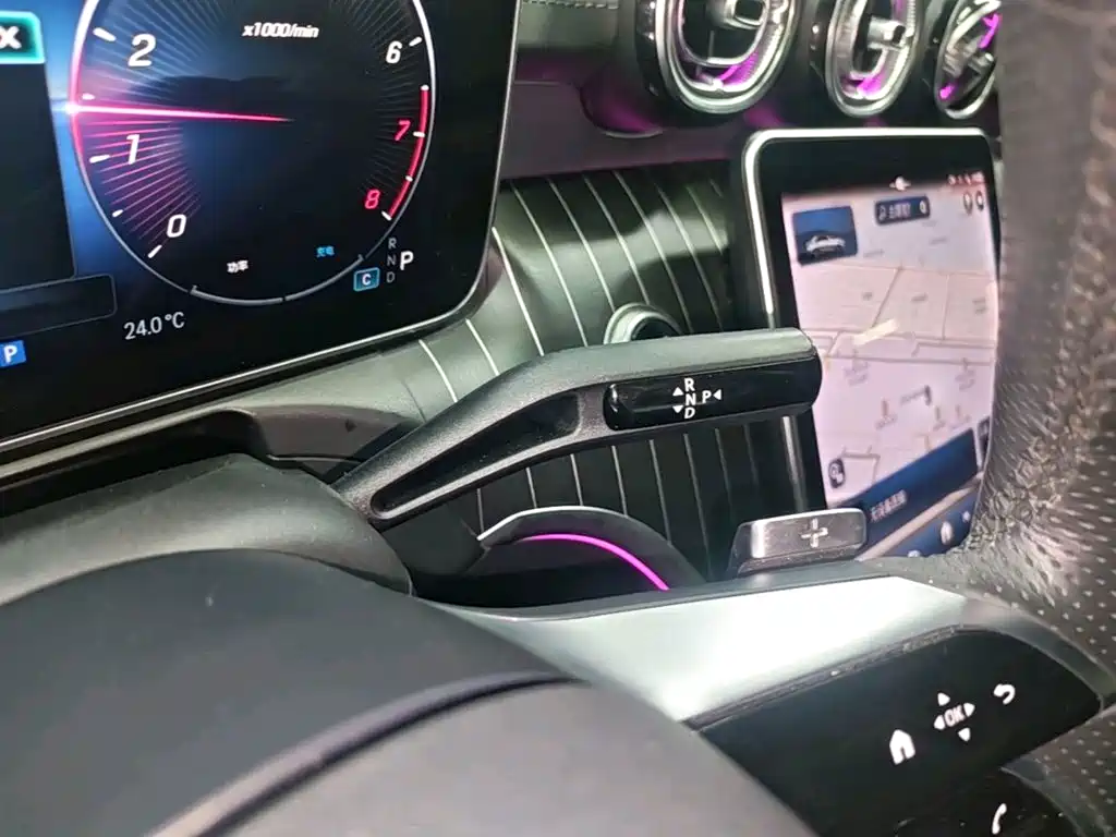 Mercedes-Benz C-Class — миниатюра 14