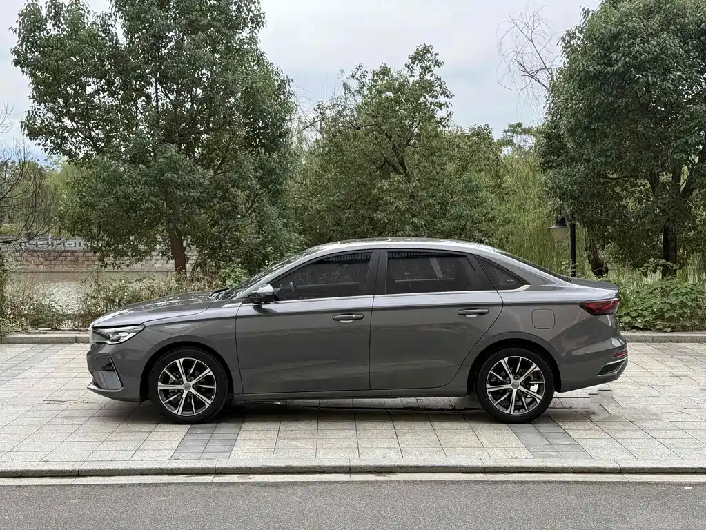 Geely Emgrand — миниатюра 5