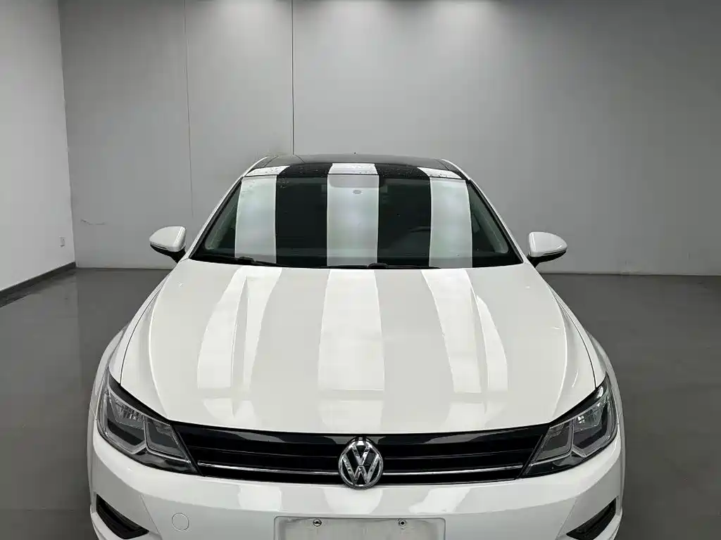 Volkswagen Lamando 2015 330TSI DSG Comfort