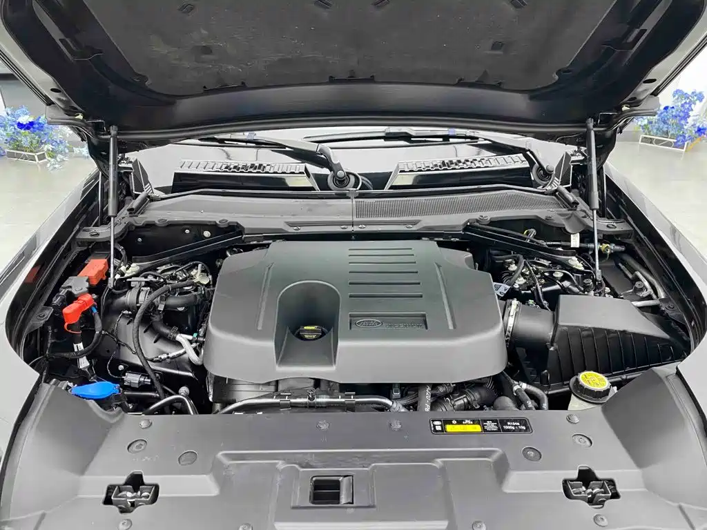 Land Rover Defender — миниатюра 9
