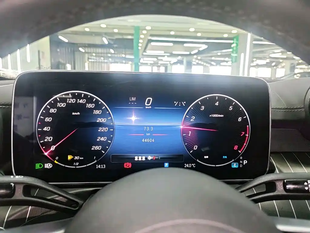 Mercedes-Benz C-Class — миниатюра 12