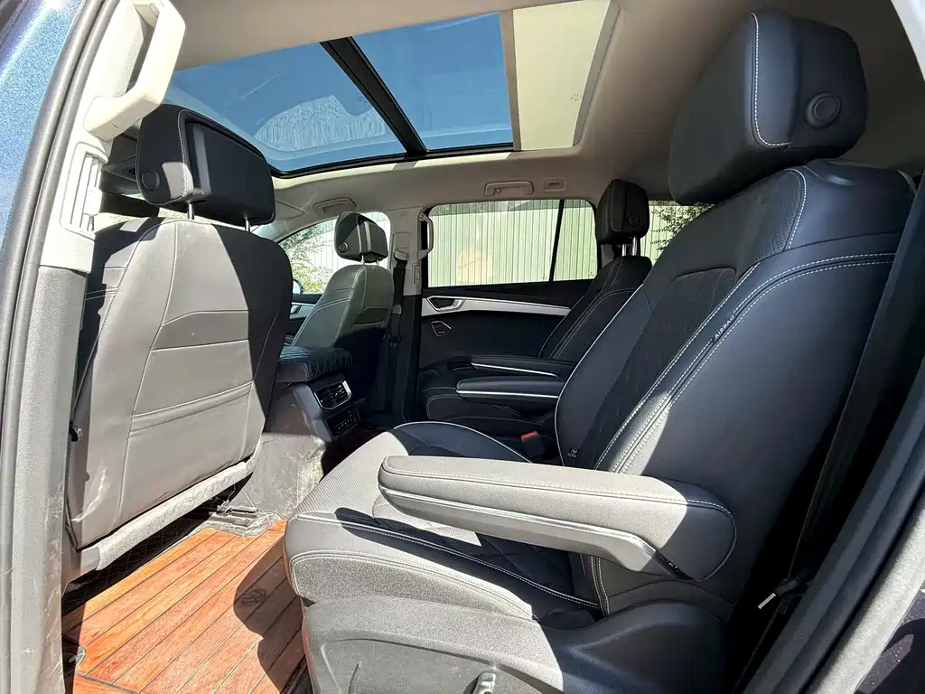 Volkswagen Talagon — миниатюра 6