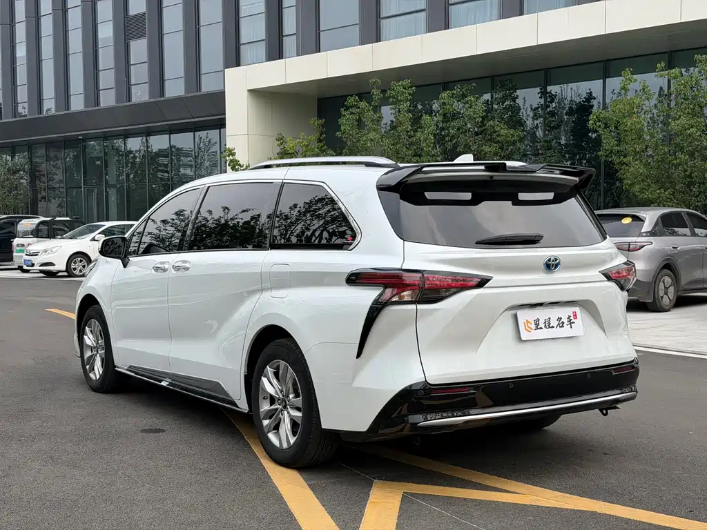 Toyota Sienna 2021 2.5L