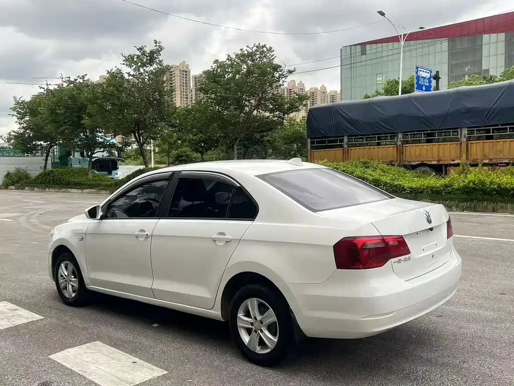 Volkswagen Jetta 1.4L Manual Fashion Type, фото 4