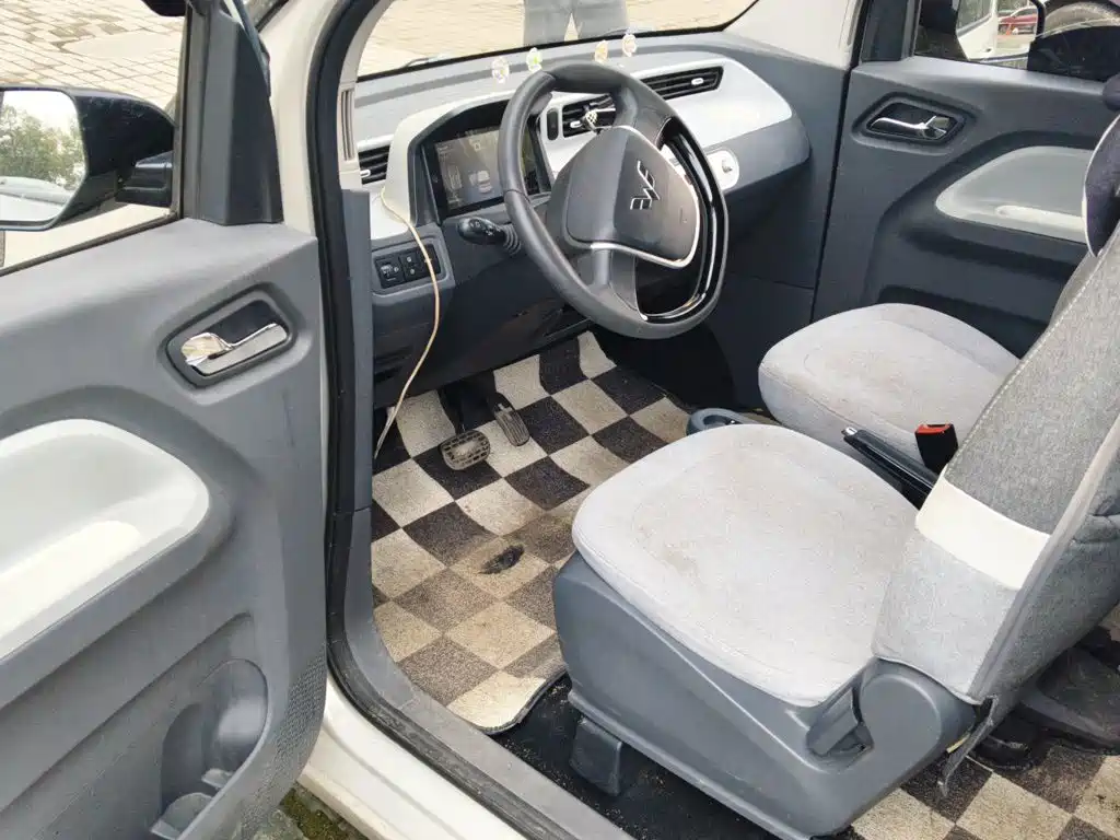 Wuling MINIEV — миниатюра 17