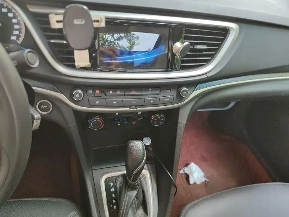 Buick Excelle — миниатюра 13
