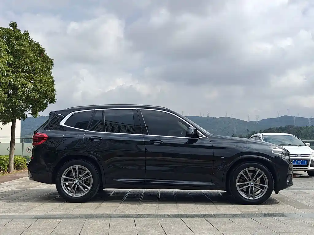 BMW X3 — миниатюра 4