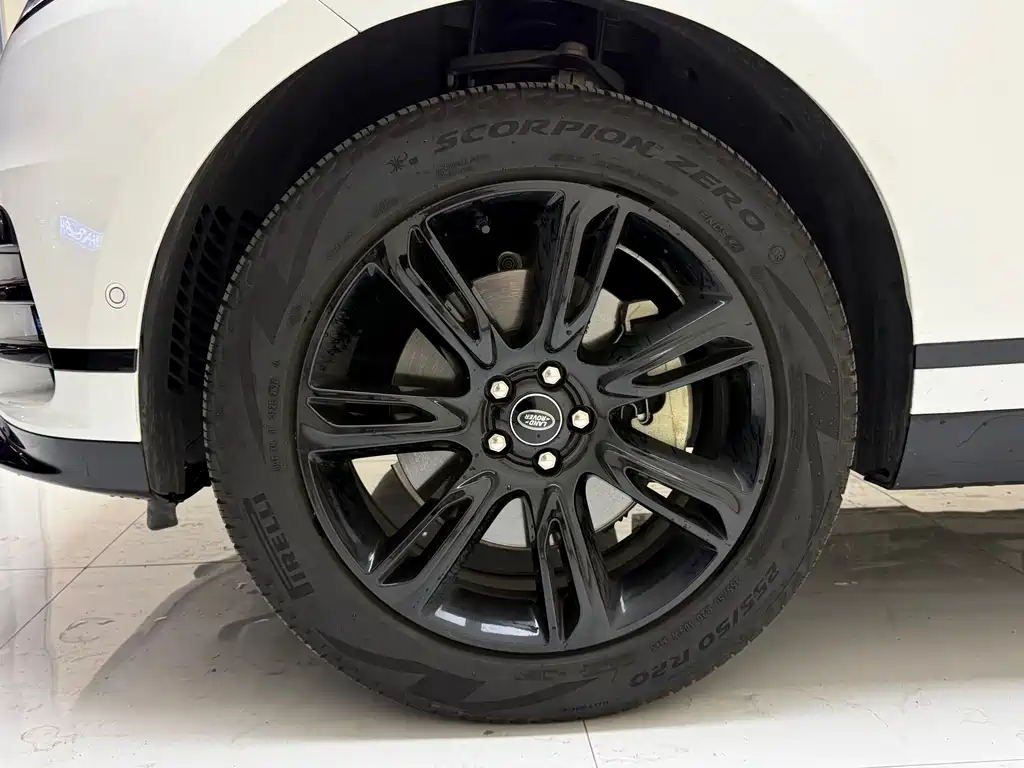 Land Rover Velar — миниатюра 12