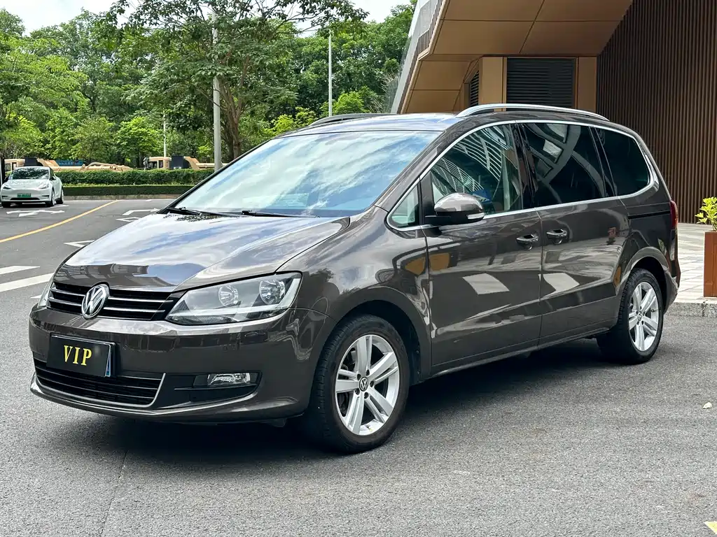 Купить Volkswagen Sharan