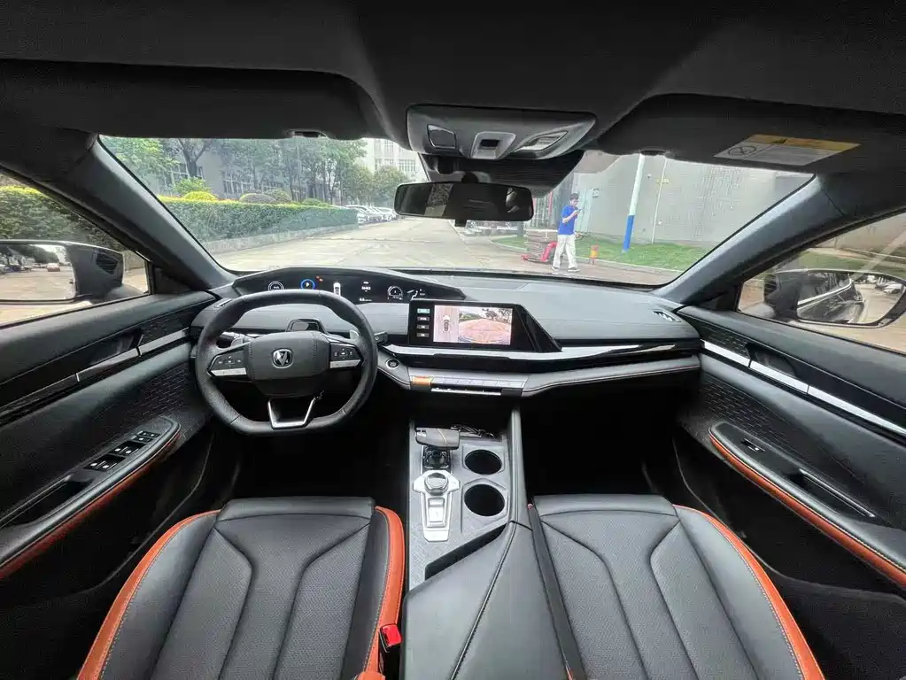 Changan UNI-V — миниатюра 6
