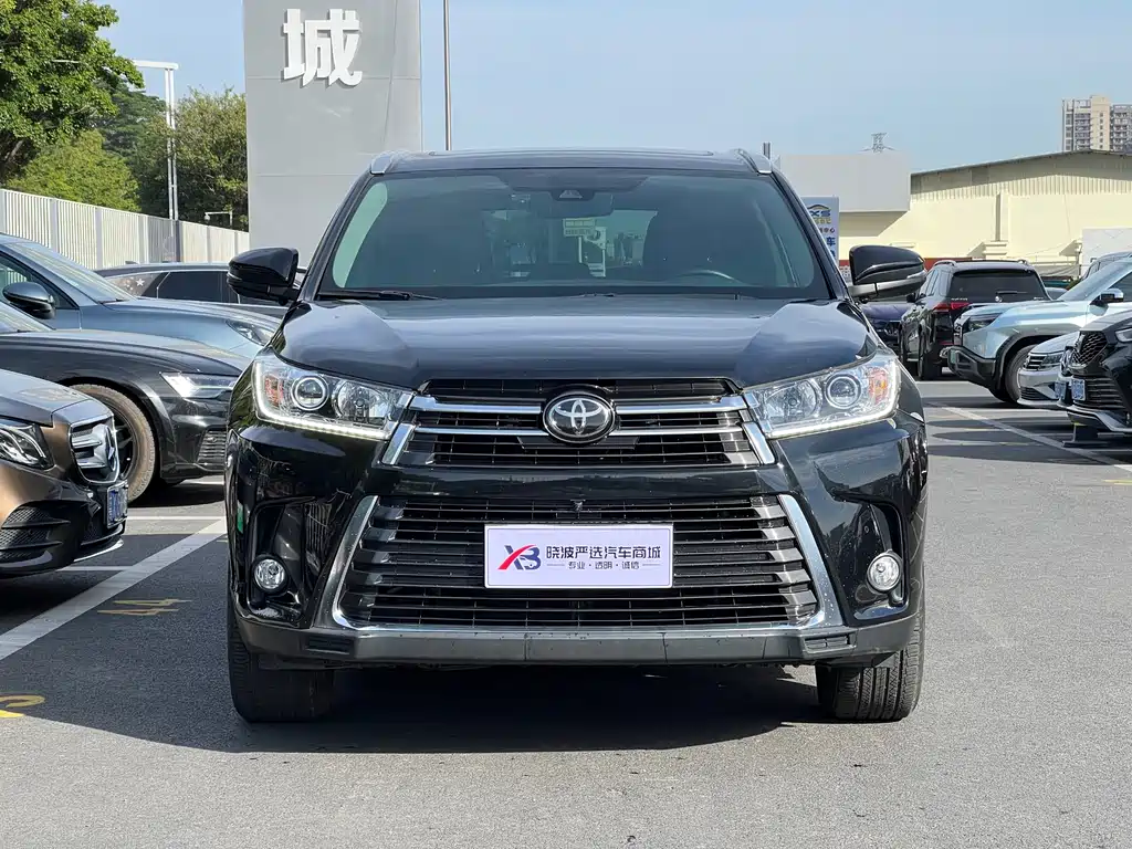 TOYOTA HIGHLANDER