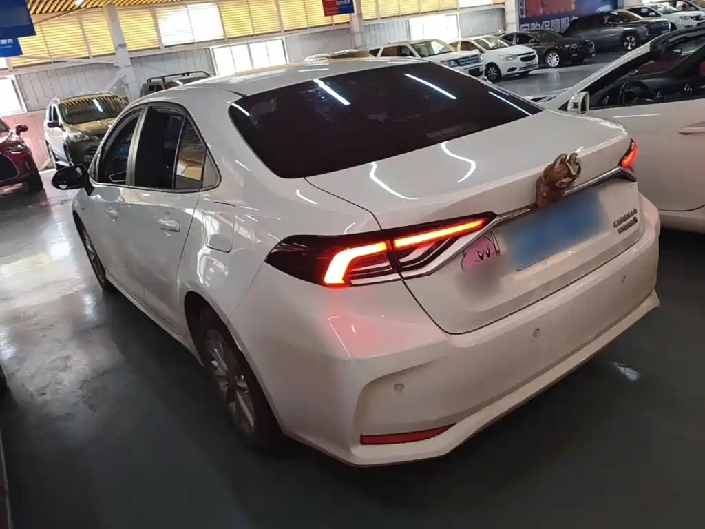 Toyota Corolla — миниатюра 5