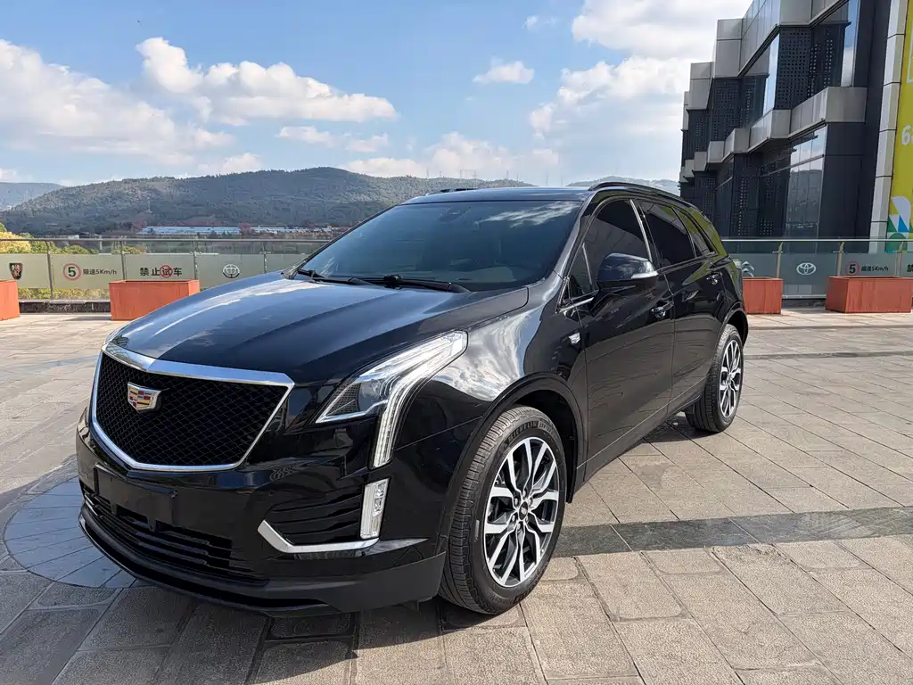 CADILLAC XT5