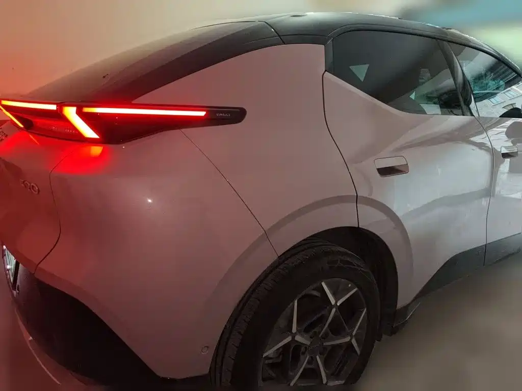 Lynk & Co Z20 — миниатюра 4