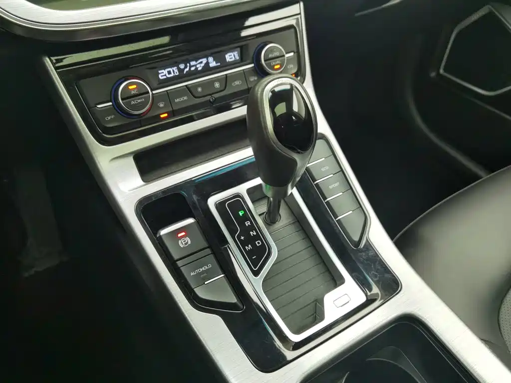 Geely Emgrand GS — миниатюра 13