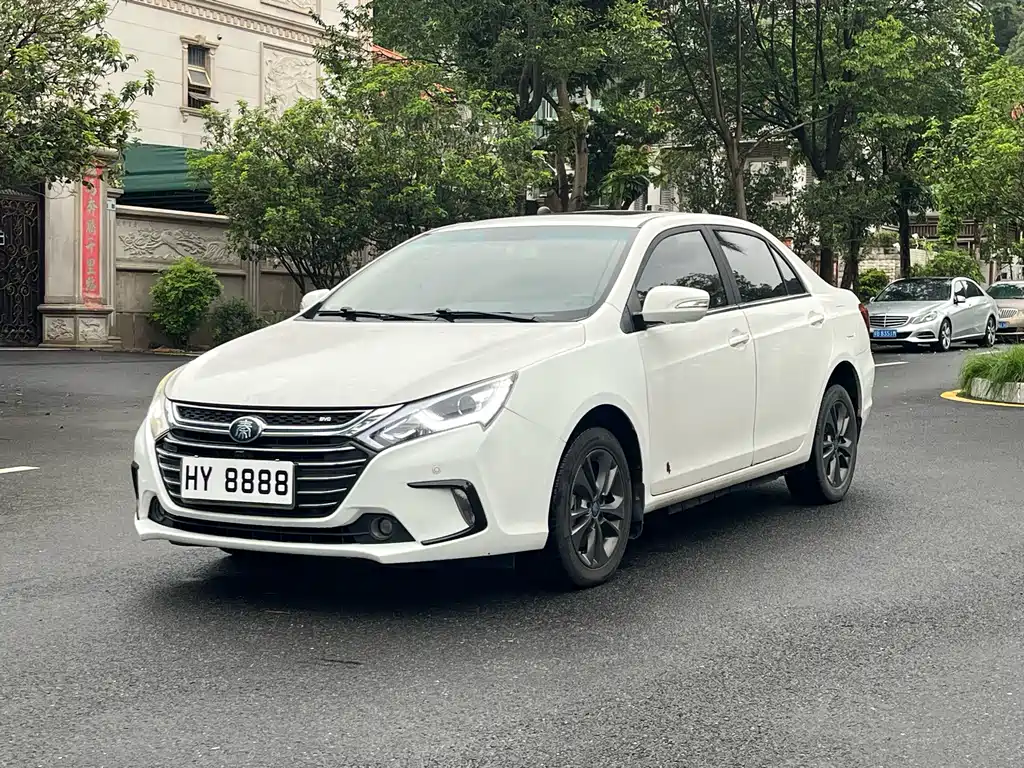 BYD Qin NEV