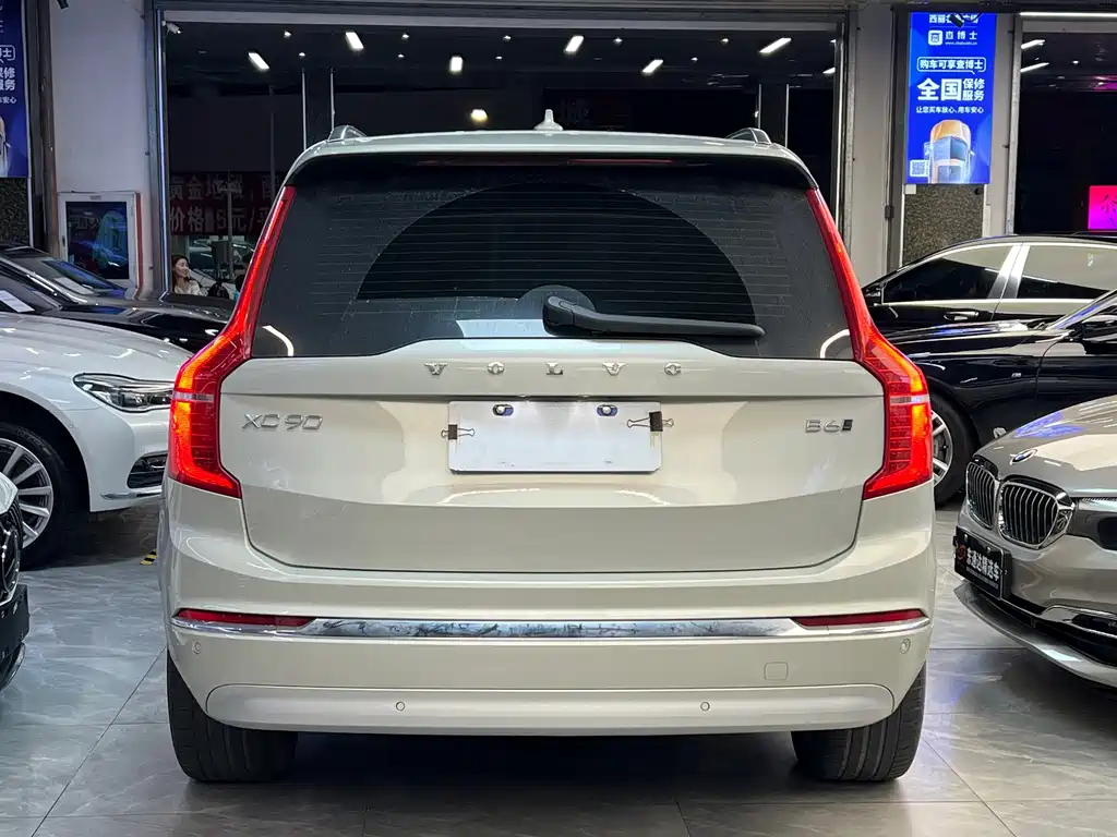 Volvo XC90 — миниатюра 14