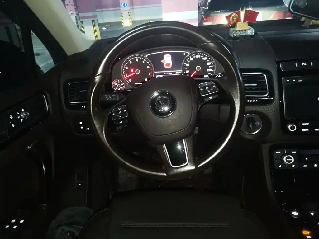 Volkswagen Touareg — миниатюра 3
