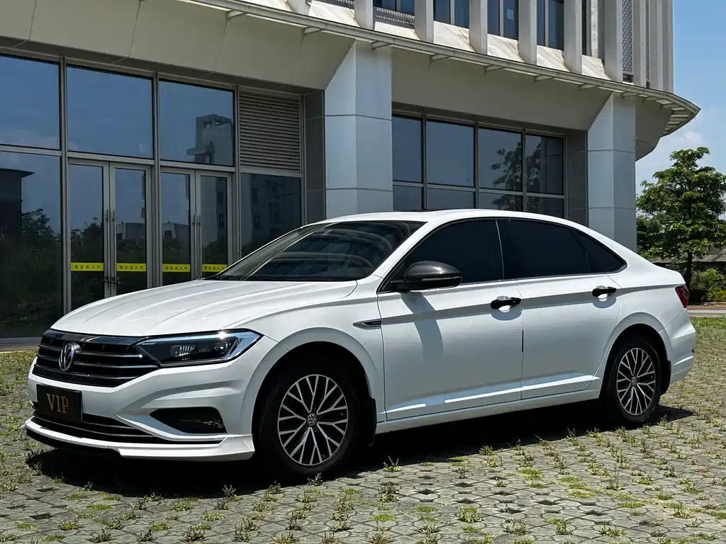 Volkswagen Sagitar 2021